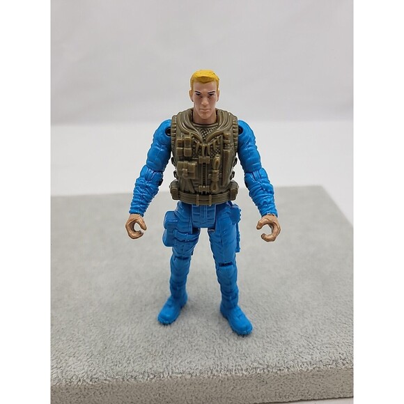 G.I JOE 4” ACTION FIGURE TOY  BLOND HAIR BLUE CLOTHES AND BROWN VEST - Picture 1 of 16